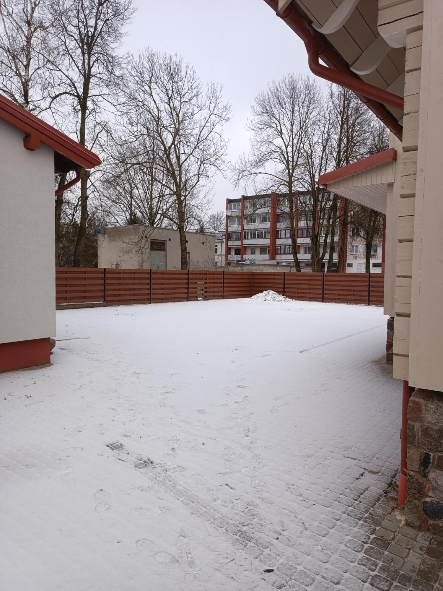 S Neries 19 Apartamentai Su Parkingu Siauliai  Exterior photo