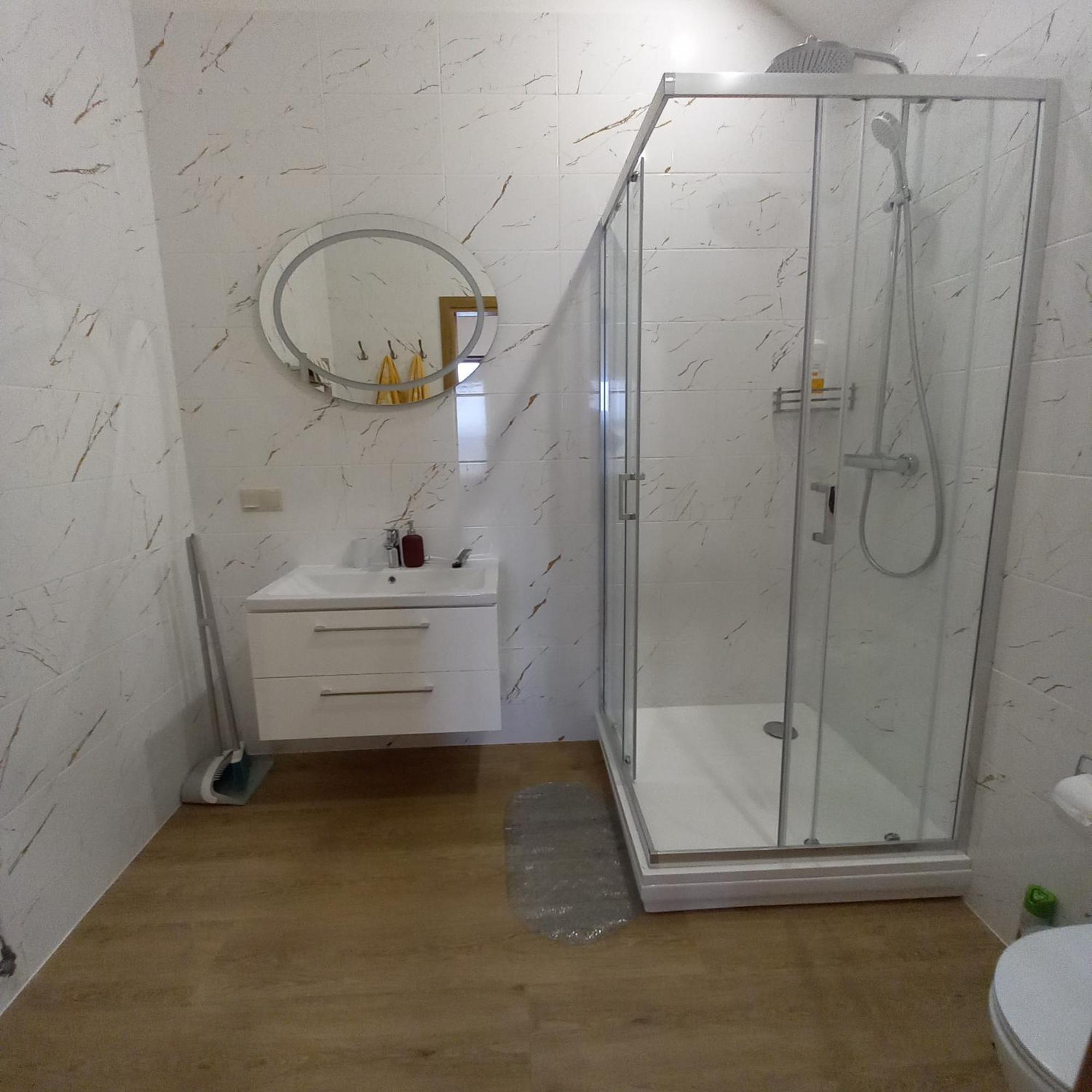 S Neries 19 Apartamentai Su Parkingu Siauliai  Room photo